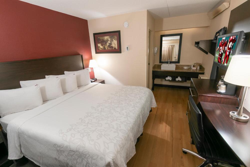  Standard King Room Smoke Free interior