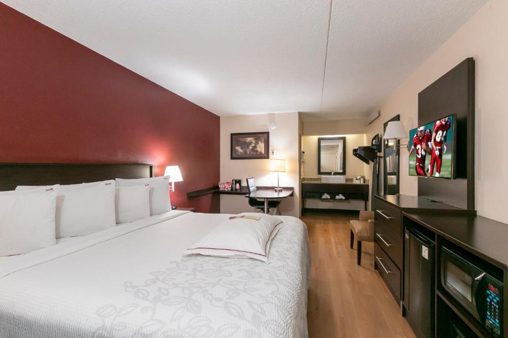 Premium King Room Disability Access Smoke Free interior